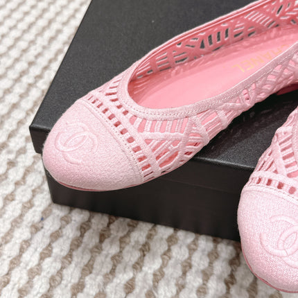 CHANEL 26S BALLET FLATS IN LIGHT PINK MESH AND FABRIC