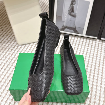 BOTTEGA VENETA 26S SQUARE-TOE FLATS IN BLACK TECHNICAL WOVEN LAMBSKIN