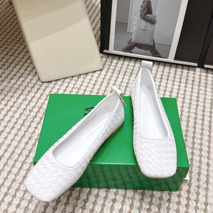 BOTTEGA VENETA 26S SQUARE-TOE FLATS IN WHITE TECHNICAL WOVEN LAMBSKIN