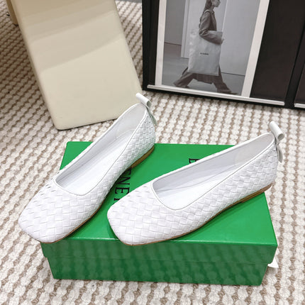 BOTTEGA VENETA 26S SQUARE-TOE FLATS IN WHITE TECHNICAL WOVEN LAMBSKIN