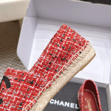 CHANEL 26S SLIP ONS IN RED MIX BLACK TWEED AND PATENT CALFSKIN