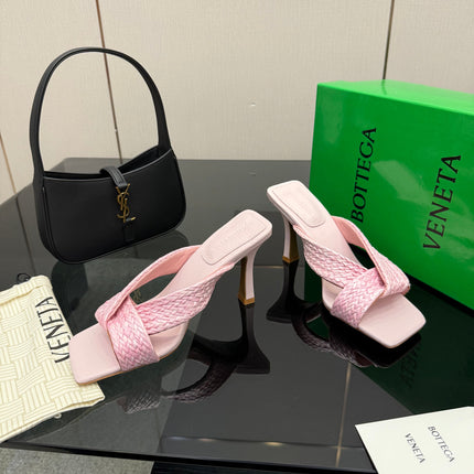 BOTTEGA VENETA 26S HEELED SANDALS 95 MM IN LIGHT PINK CALFSKIN AND RAFFIA