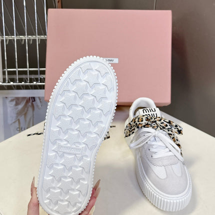 MIUMIU 25S SNEAKERS 45NN IN WHITE SUEDE WITH LEOPARD-PRINT LACES