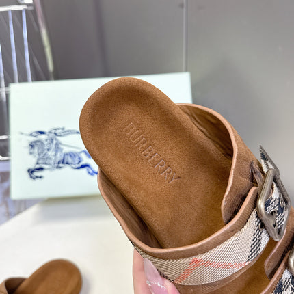 BURBERRY 26S DOUBLE BUCKLE SANDALS IN CARAMEL BROWN SUEDE