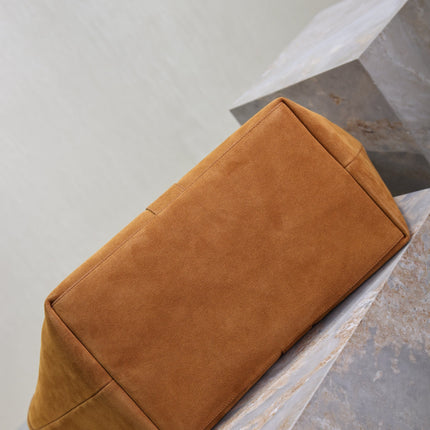 YSL 25S Y MAXI TOTE 50 IN CARAMEL SUEDE GOLD HARDWARE