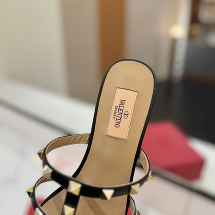 VALENTINO 26S SANDALS IN BLACK CALFSKIN WITH GOLD STUDS