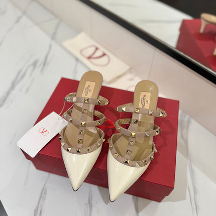 VALENTINO 26S STUDDED HEELED MULES 50 MM IN WHITE PATENT CALFSKIN