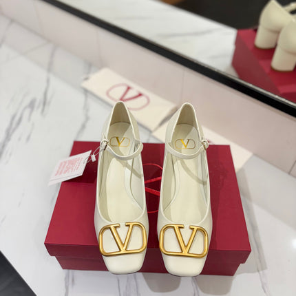 VALENTINO 26S MARY JANE HEELS 60 MM IN WHITE SMOOTH CALFSKIN WITH GOLD HARDWARE