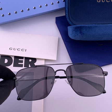 GUCCI 26S RECTANGULAR FRAME IN METAL 424706