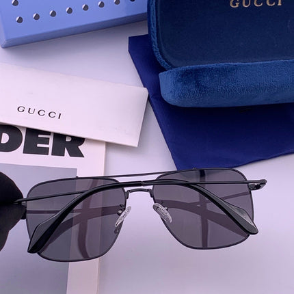GUCCI 26S RECTANGULAR FRAME IN METAL 424706