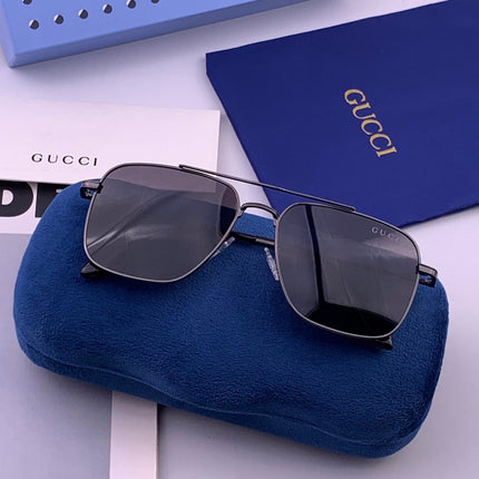 GUCCI 26S RECTANGULAR FRAME IN METAL 424708