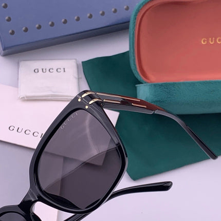 GUCCI 26S SQUARE FRAME IN ACETATE 426551