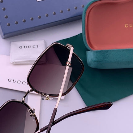 GUCCI 26S SQUARE FRAME IN ACETATE 426561