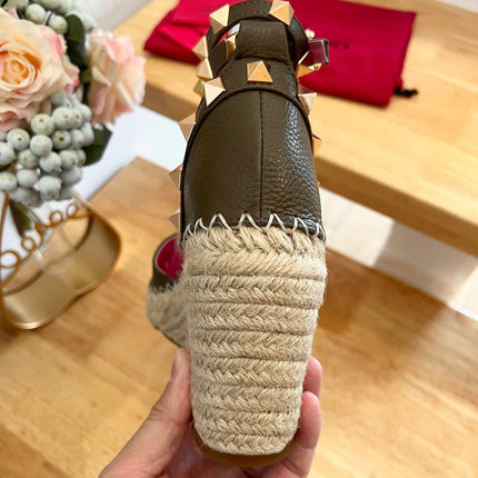 VALENTINO 26S WEDGE SHOES IN OLIVE GREEN CALFSKIN