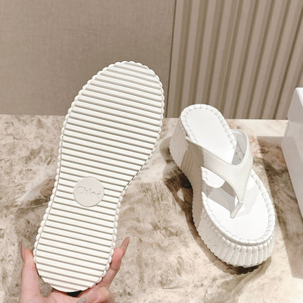 CHLOÉ 26S PLATFORM FLIP-FLOPS IN WHITE LAMBSKIN