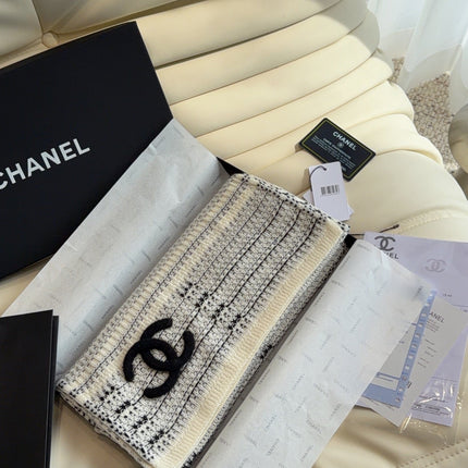 CHANEL 26S SCARF 190 IN CASHMERE 509293
