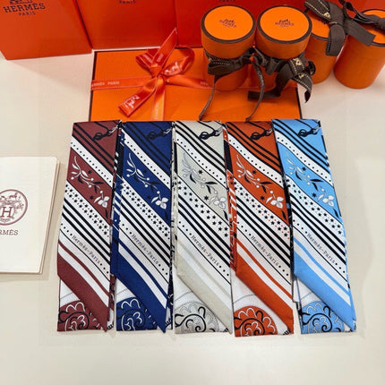 HERMES 26S TWILLY SCARF 86 IN SILK 500096