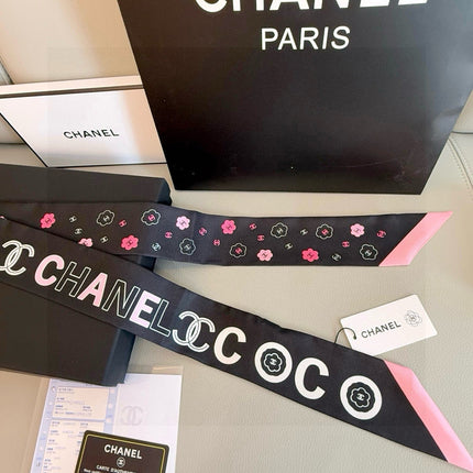CHANEL 26S TWILLY SCARF 120 IN SILK 496165