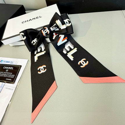 CHANEL 26S TWILLY SCARF 120 IN SILK 511257