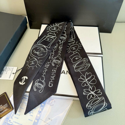 CHANEL 26S TWILLY SCARF 120 IN SILK 432069