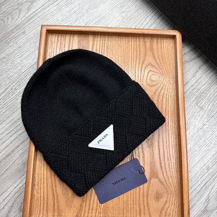 BEANIE HAT IN BLACK WOOL AND RABBIT FUR 436400