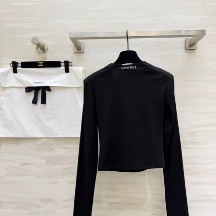 CHANEL 26S V-NECK SWEATSHIRT 973