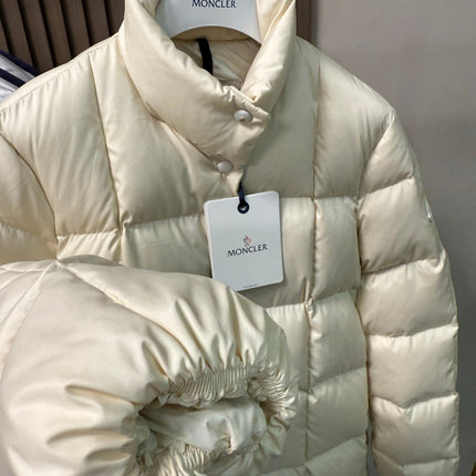 MONCLER 25S SQUARE-QUILTED DOWN JACKET 429