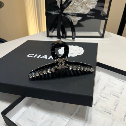 CHANEL 26S HAIR CLIP IN BLACK ACETATE 512122