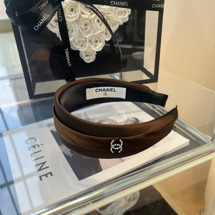 CHANEL 26S HEADBAND IN BROWN FABRIC 505331