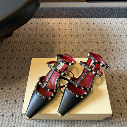 VALENTINO 26S ROCKSTUD HIGH HEELS 40 MM IN BLACK CALFSKIN