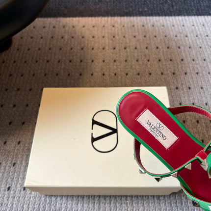 VALENTINO 26S ROCKSTUD HIGH HEELS 40 MM IN GREEN CALFSKIN