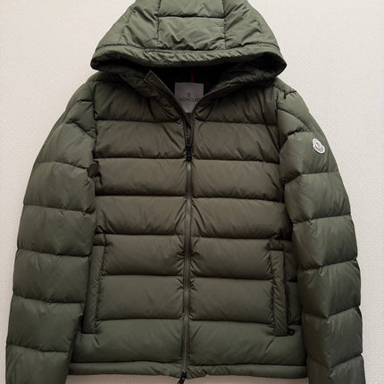 MONCLER 26S HOODED SHORT DOWN JACKET 778