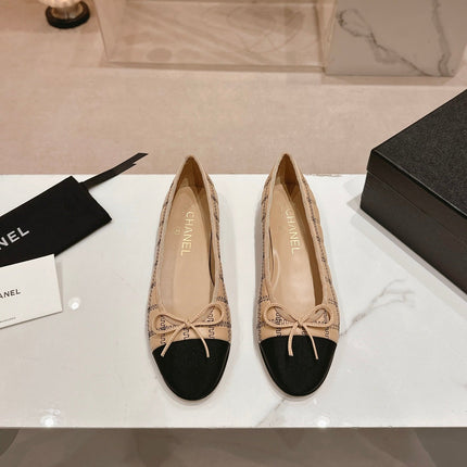 Double C New Ballet Flats Dark Cream Black Lambskin