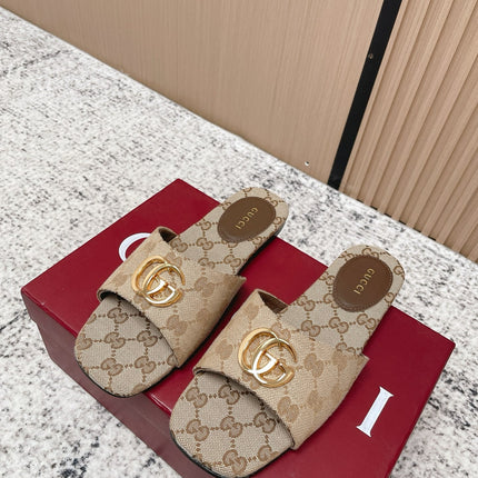 GUCCI 26S SLIDE SANDAL IN BEIGE CANVAS