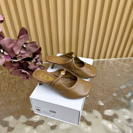 LOEWE 26S PEBBLE SOFT MULE IN BROWN LAMBSKIN GOLD HARDWARE