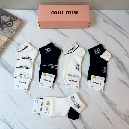 MIUMIU 26S ANKLE SOCKS 413862 (1 BOX)