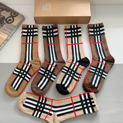 BURBERRY 26S CREW SOCKS 408690 (1 BOX)