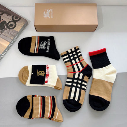 BURBERRY 26S ANKLE SOCKS 385546 (1 BOX)