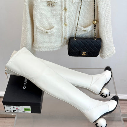 CC PEARL HIGH BOOTS IN WHITE CALFSKIN