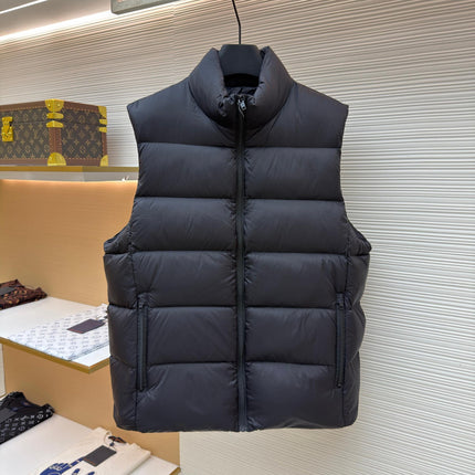 BALENCIAGA 26S SLEEVELESS DOWN PUFFER VEST 283