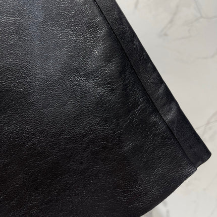 CELINE 26S LEATHER SHORTS 422