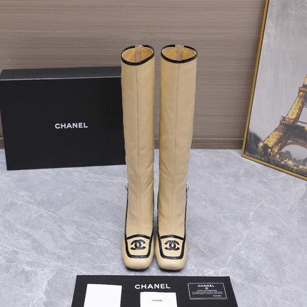 CHANEL 26S KNEE HIGH BOOTS 80 MM IN BEIGE CALFSKIN WITH BLACK PATENT LEATHER TRIM AND CC LOGO ON TOE CAP