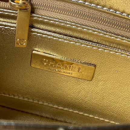 CHANEL 25S FLAP BAG 18 IN METALLIC GOLD CALFSKIN
