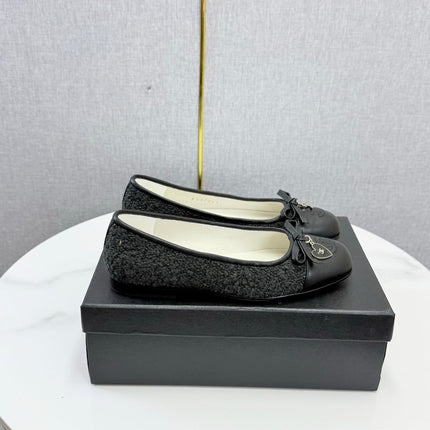 CHANEL 26S BALLET FLATS IN BLACK TWEED AND LAMBSKIN