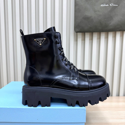 PRADA 25S MONOLITH BOOTS IN BLACK GLOSSY CALFSKIN