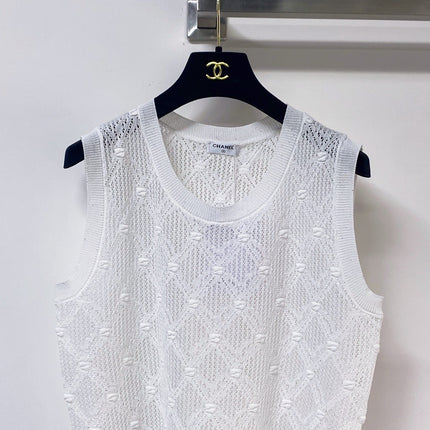 CHANEL 26S SLEEVELESS SWEATER STYLE 1048