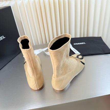 CHANEL 26S ANKLE BOOTS IN BEIGE CALFSKIN AND SUEDE SQUARE TOE