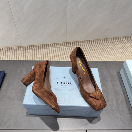 PRADA 26S SQUARE TOE HIGH HEELS 85MM IN CARAMEL BROWN SUEDE WITH LOGO