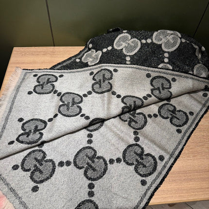 SCARF 195 CM IN BLACK AND LIGHT GRAY GG WOOL LAMÉ JACQUARD 403977