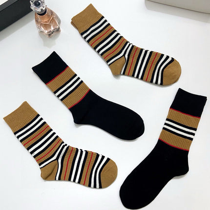 BURBERRY 26S CREW SOCKS 480394 (1 BOX)
